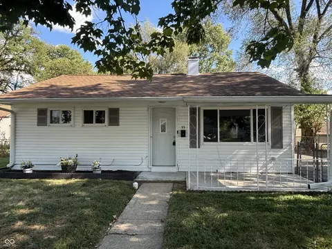 53 Crescent St, Franklin, IN 46131