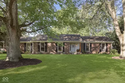 102 N Restin Rd, Greenwood, IN 46142