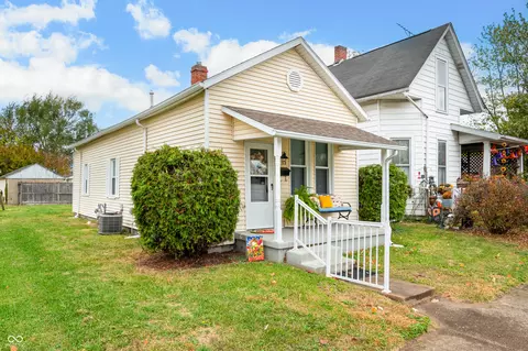 1532 Lafayette Ave, Columbus, IN 47201