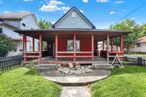 129 W 4th St, Anderson, IN 46016