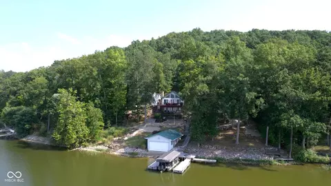 9424 Derrett Rd, Unionville, IN 47468