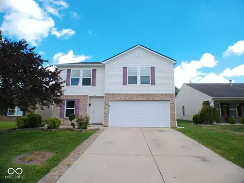 8417 Wheatfield Dr, Camby, IN 46113