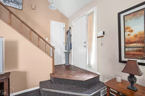 9048 Cornucopia Dr, Indianapolis, IN 46268 photo 3