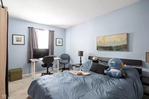 9048 Cornucopia Dr, Indianapolis, IN 46268 photo 13