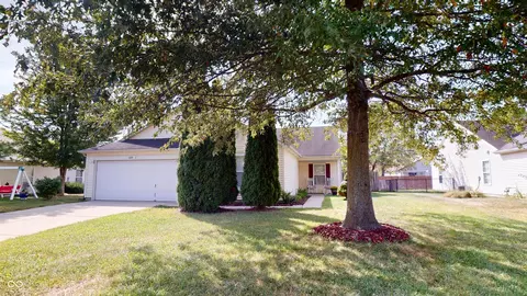 1329 Redwood Dr, Greenfield, IN 46140