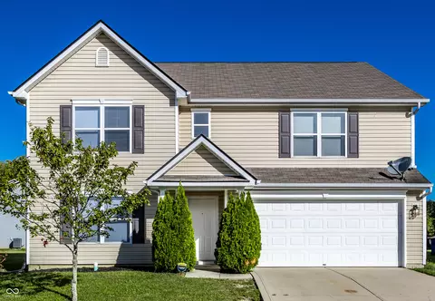 11616 High Grass Dr, Indianapolis, IN 46235