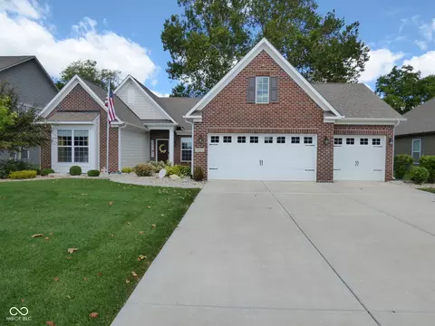 4244 Backstretch Ln, Bargersville, IN 46106