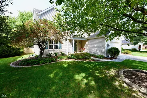 4871 Ashbrook Dr, Noblesville, IN 46062