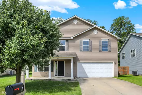 748 Flying Sun Dr, Avon, IN 46123