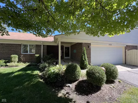 1428 Dominion Dr, Zionsville, IN 46077