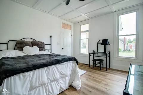 Bedroom - 305 Harrison St, Hope, IN 47246 photo 5 of 10