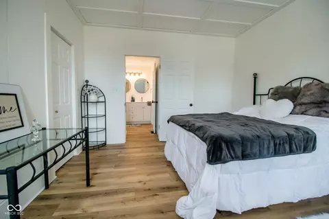 Bedroom - 305 Harrison St, Hope, IN 47246 photo 2 of 10