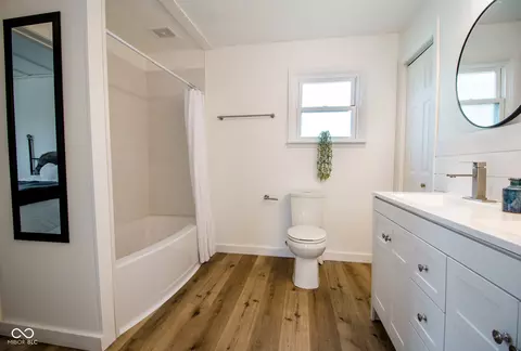 Bath - 305 Harrison St, Hope, IN 47246 photo 1 of 8