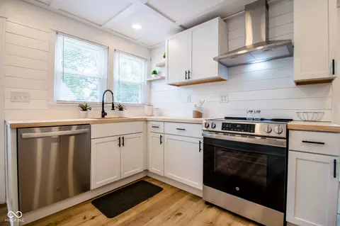 Kitchen - 305 Harrison St, Hope, IN 47246 photo 3 of 3