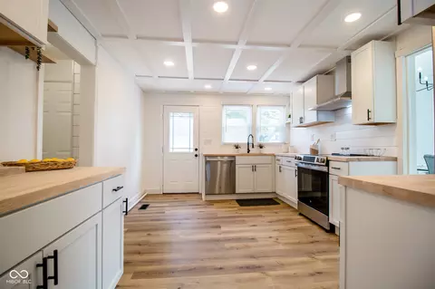Kitchen - 305 Harrison St, Hope, IN 47246 photo 1 of 3