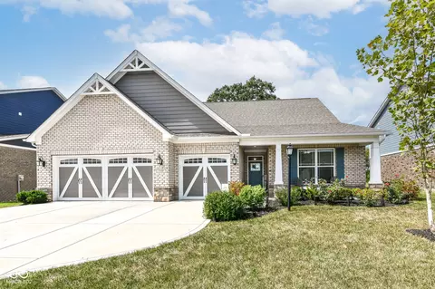 7349 Farlin Dr, Whitestown, IN 46075
