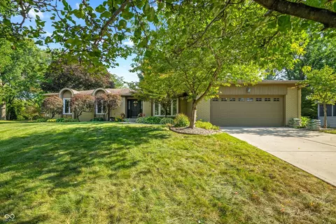 613 Grand Mesa Ct, Indianapolis, IN 46217