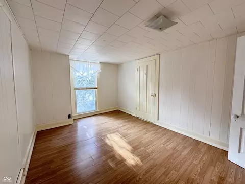 Bedroom - 832 Washington St, Covington, IN 47932 photo 1 of 4