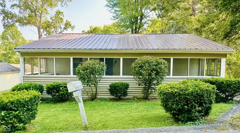 420 22nd St, Bedford, IN 47421