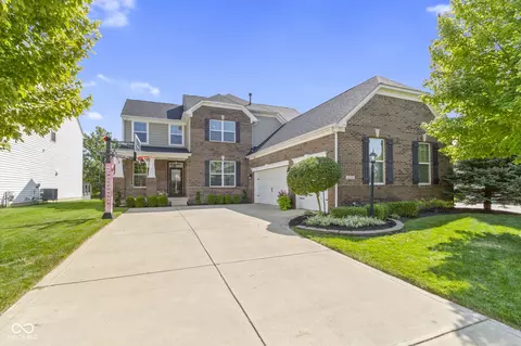 12179 Eddington Pl, Fishers, IN 46037