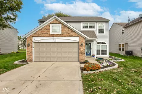 6731 Wimbledon Dr, Zionsville, IN 46077