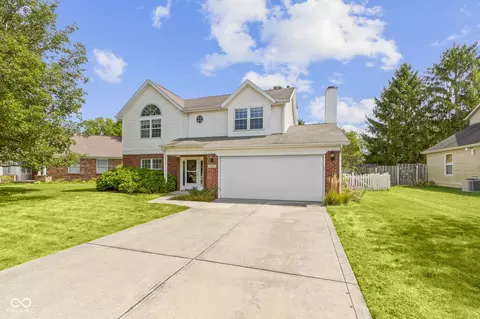 10411 Packard Dr, Fishers, IN 46037