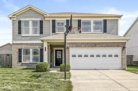 10233 Mcclain Dr, Brownsburg, IN 46112
