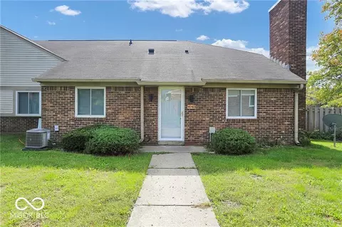 4943 Oakbrook Ct, Indianapolis, IN 46254