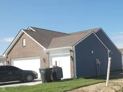 8133 Copperleaf Ln, Pendleton, IN 46064 photo 2