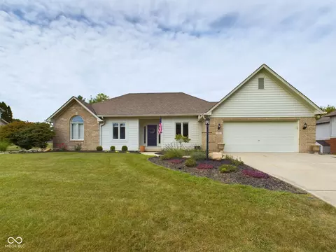 311 Edgewood Pl E, Anderson, IN 46011