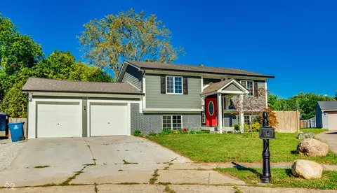 9058 Greenlee Cir, Indianapolis, IN 46234