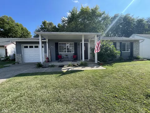 3573 Pleasant Lake Dr, Indianapolis, IN 46227