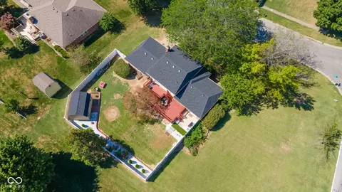 795 Whispering Trl, Greenwood, IN 46142