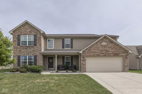 2489 Wildflower Ln, Greenwood, IN 46143