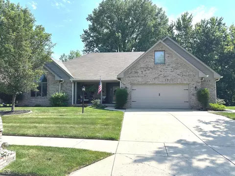1007 New Harmony Dr, Indianapolis, IN 46231