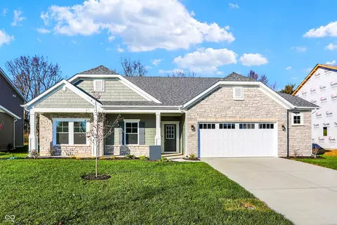 7184 Jackson Dr, Cumberland, IN 46229
