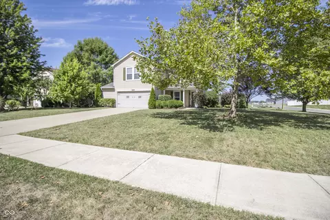 1248 King Maple Dr, Greenfield, IN 46140