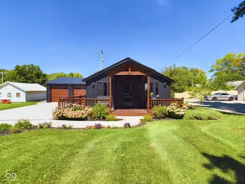 206 W Sigler St, Frankton, IN 46044