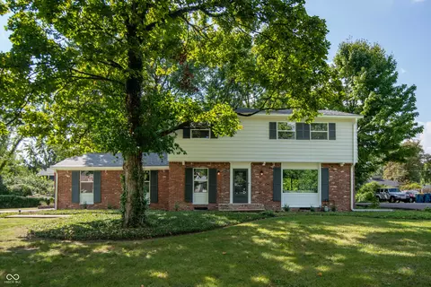 5454 Hawthorne Dr, Indianapolis, IN 46226
