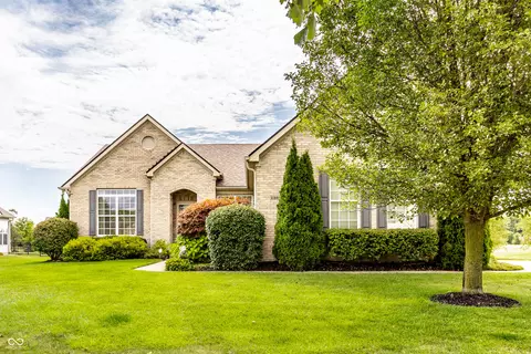13875 Oliver Ln, Carmel, IN 46032
