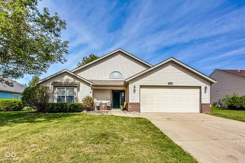 1960 Winfield Park Dr, Greenfield, IN 46140