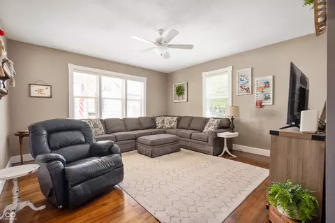 Living - 308 E High St E, Pendleton, IN 46064 photo 1 of 2