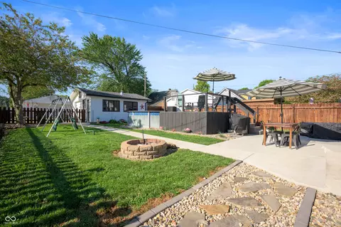Exterior - 308 E High St E, Pendleton, IN 46064 photo 5 of 5