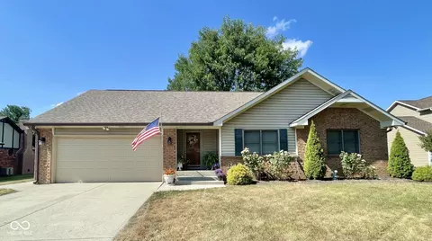 3632 Country Walk Cir, Indianapolis, IN 46227