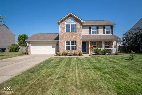 54 Cedarwood Ct, Whiteland, IN 46184