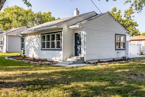 4012 S Lynhurst Dr, Indianapolis, IN 46221