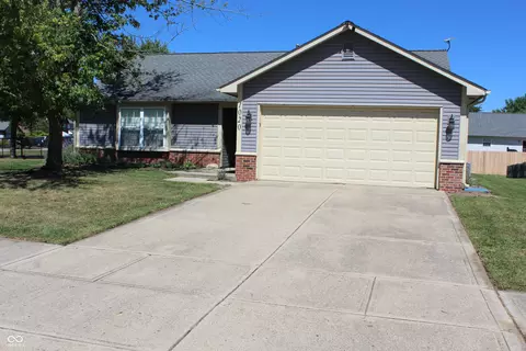 1020 Maple Dr W, Lebanon, IN 46052