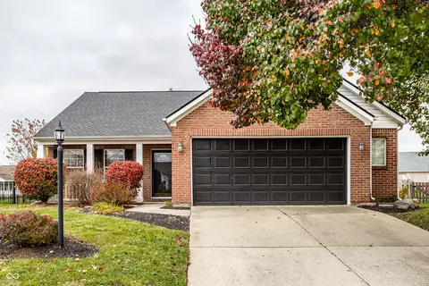 12270 Split Granite Dr, Fishers, IN 46037
