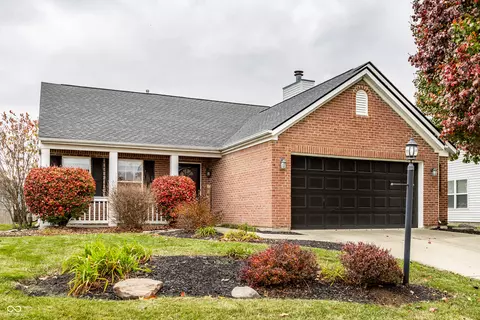 12270 Split Granite Dr, Fishers, IN 46037 photo 2