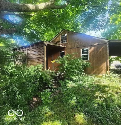 607 W 33rd St, Anderson, IN 46013